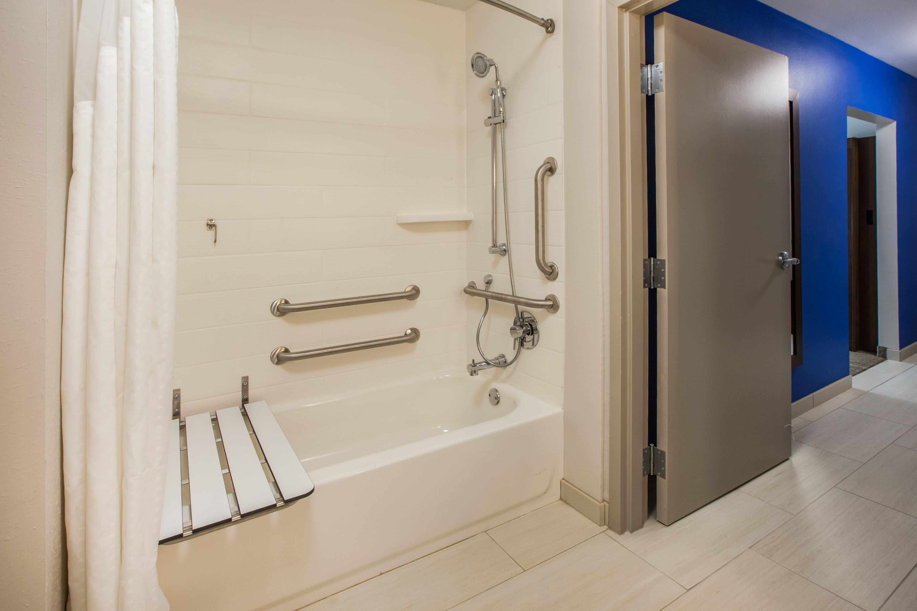 Holiday Inn Express & Suites - Redding By Ihg Ngoại thất bức ảnh