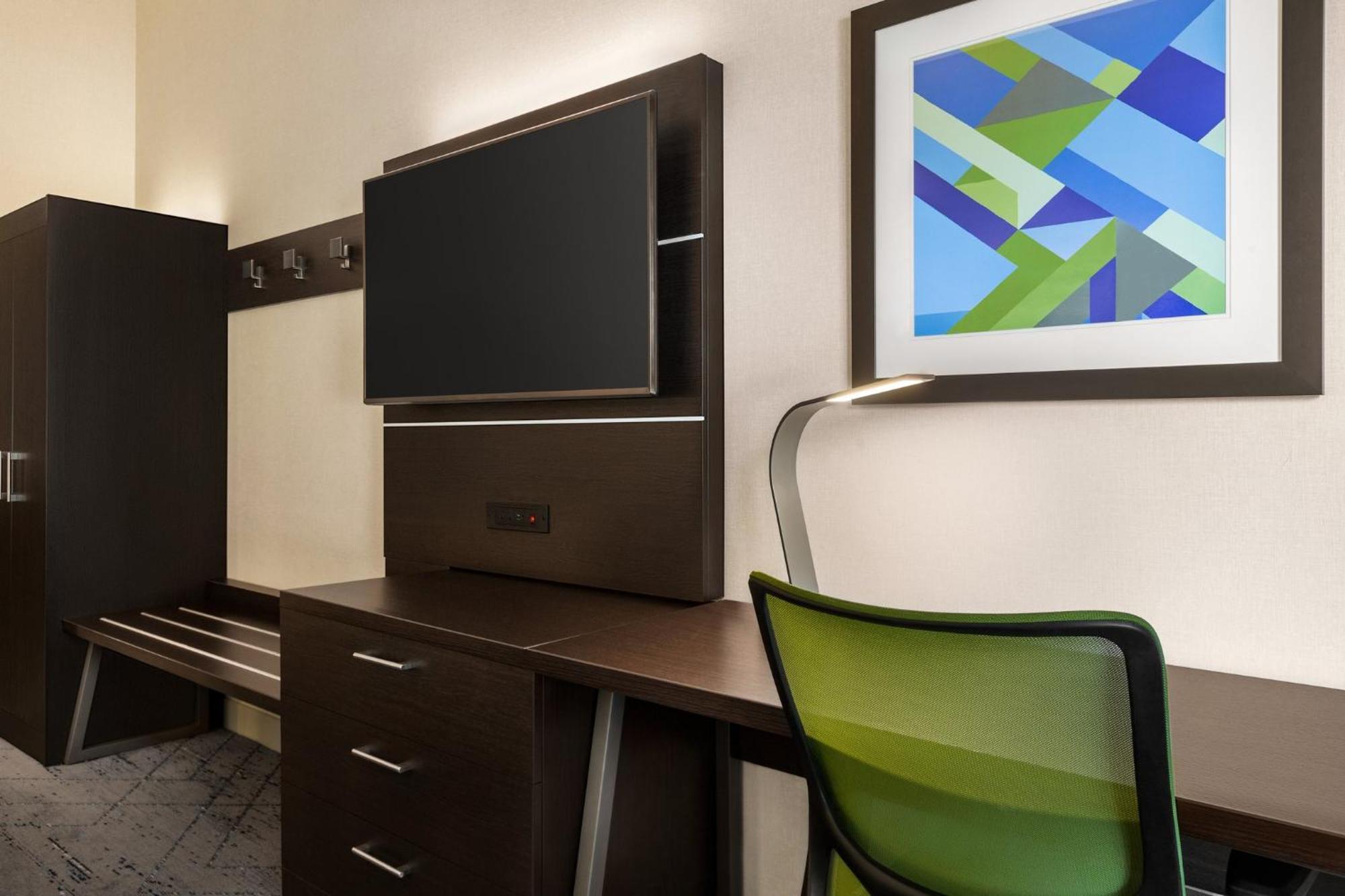 Holiday Inn Express & Suites - Redding By Ihg Ngoại thất bức ảnh